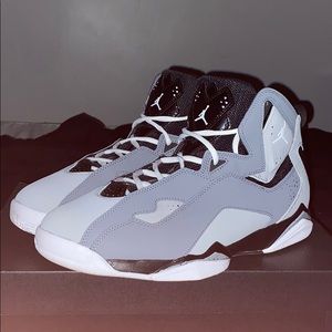 Jordan true flight grey/white/black